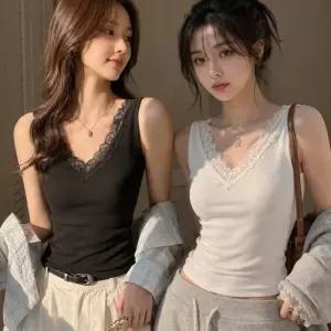 옷자락 여자 여름 코디 브이넥 레이스 슬림핏 이너 민소매 티셔츠