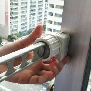 빨래건조대 8구 미니 창틀 베란다 건조대 그레이