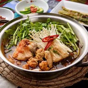 배터지는 알폭탄 알탕 (알/곤이/동태/새우/야채/소스)