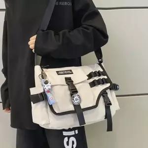 데일리 메신저백 대학생 고등학생 크로스백 가방 메신저가방 메신져가방 태블릿가방