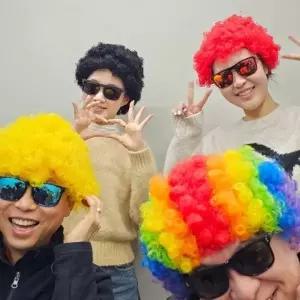 [룽스66]네컷 폭탄 뽀글머리 가발 베이직 레드