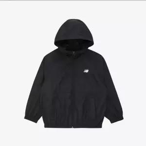 뉴발란스키즈 EXCLUSIVE에센셜 솔리드 바람막이 NK9AGB212UBlack