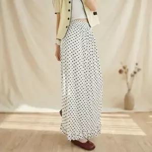 여성 프릴 땡땡이 소프트핏 롱 SS MAXI 옆셔링