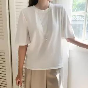 [하프클럽/]여자 페미닌 루즈핏 플레어 소매 체형커버 여름 데일리 반팔 티