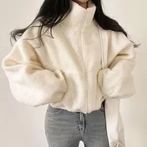 하이넥 뽀글이 양털 여성 크롭 점퍼 겨울 루즈핏 자켓