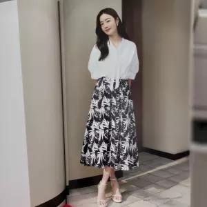 꼼빠니아 25SS 뒷밴딩 핀턱 플레어 스커트 CAFU5 WQS250 415_YS 510098