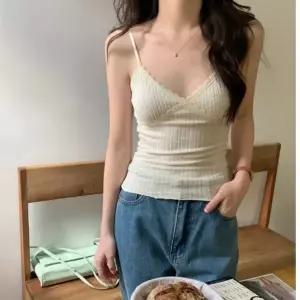 나시 민 티 v 브이 넥 리브드 레이스 캐미탑 백리스 스트랩 내장 브라 포함 슬림핏 탱크탑 여름 레이어드