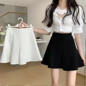 플리츠 날씬 이 A라인 속바지 뒷지퍼 패션 블랙 밴딩