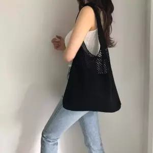 시장 나들이 예쁜 디자인 가방 숄더백 멋있는 코디