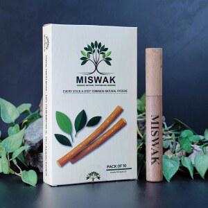 MISWAK 스틱 포 치아 (10팩) u2013 천연 신선 시왁 스틱, 대나무 홀더, 여행 친화적인 유기농 칫솔 대체 및 잇몸 사용 가능