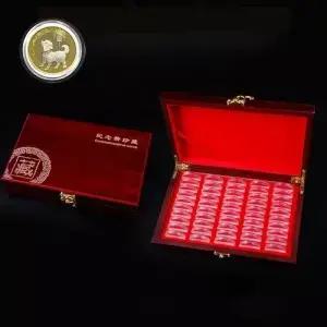 조정 가능한 나무 동전 보관 상자 기념 수집 케이스 패드 거치대 캡슐 25mm 50 개