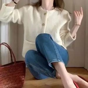 [하프클럽/]여성 라운드넥 금장단추 가디건 소프트퍼 자켓 아이보리