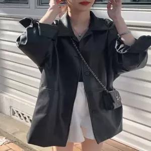 [하프클럽/]오버핏 기장 인조 레더 여자 페이크 하프 가죽자켓
