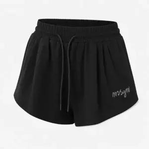 MSGM 자수 로고 반바지 3641MDB72 247002 99)