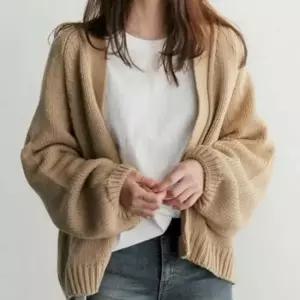여자대학생가디건 가디건 나들이외출패션 사무실 봄가을데이트룩 코디