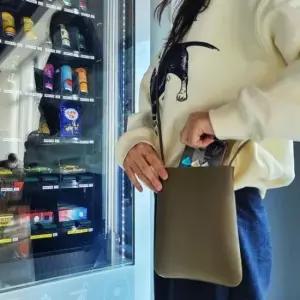 올리브그린 핸드폰가방 마이크로백 미니핸드폰가방 핸드폰지갑가방