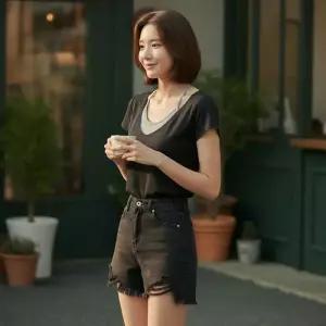 [라일리여성의류] Rly SD-260529 홀터넥 레이어드 롤롤 나시 티