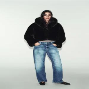 ZARA 라펠 칼라 페이크 퍼 숏 코트 - 블랙 6318/277/800