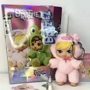 Mga Bratz Iconz 인형 시리즈 블라인드 박스 참 키체인 귀여운 미스터리 피규어 수집용 장 선물