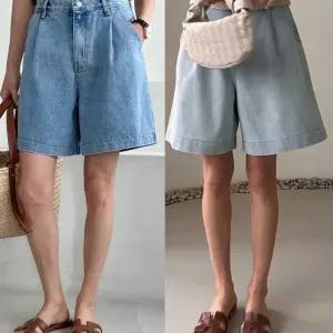 26SS 핀턱 데님 반바지(2 col. SML) 드마르 와이드핏 연청데님 여름반바지 데이트룩 나들이룩 휴양지룩 캐주얼 여름코디