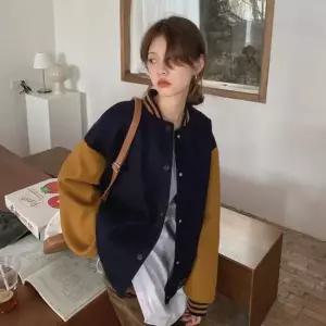 셀럽하우스 여자 2컬러 심플 겨울 기모 안감 야구점퍼 바시티자켓