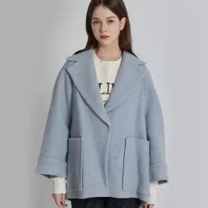 [(LeOT)] 테일러드카라 울블렌디드 빅포켓 숏코트