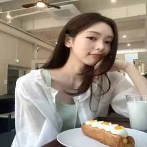 클레 레이스 나시 / 하객룩 여리 레이어드 나시 레이스나시 캡나시 뷔스티에 홀터넥 오프숄더 이너티