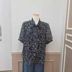 [BCBG]O 리본 블라우스 B6C7B429 99_US