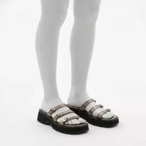 착한구두 테오 스트랩 플랫폼 뮬 슬리퍼 SPLTS2i126 6cm 5009913611
