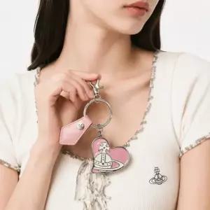 비비안웨스트우드 26SS ORB HEART KEYRING 8203012TU OM002H G405) ORB 하트 키링)