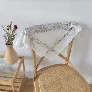 레이스테이블 식탁매트 자수덮개 테이블커버 꽃자수형 60x60 행사식탁러너 테이블보