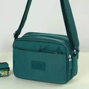 고품질 데일리 중년 작은 메신저백 유행 쇼퍼백 그린 가방 남자도트백 (WF30661)