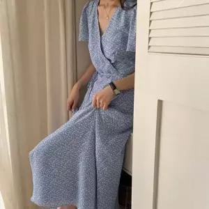 [하프클럽/]쉬폰 랩원피스 여름 패턴 내추럴