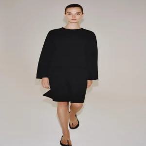 자라 ZARA 래글런 롱 슬리브 티셔츠 - 블랙 0858/152/800 71Y251 27L595