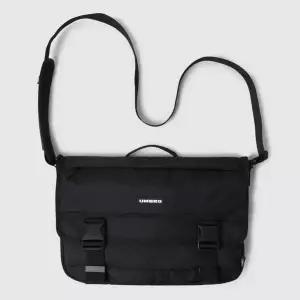 [엄브로]뉴스쿨 메신저백 UR123CBG19