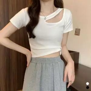 [골드스마일]크롭 40성 캐쥬얼 박스티 신상 루즈핏 긴팔티 가성비