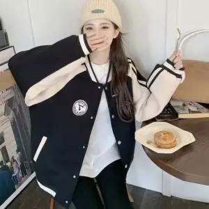 셀럽하우스 여성 캐주얼 스타일 유니크디테일 루즈핏 야구점퍼