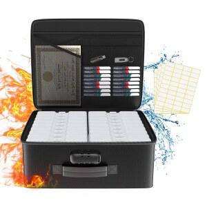 18개의 내부 4인치 x 6인치 투명 사진 케이스가 있는 내화 안전 사진 보관함, 잠금 장치가 있는 휴대용 사진 정리함, 손잡이가 있는 접이식 사진 용기, 18박스 4장 라벨 스티커가 포함되어 있습니다