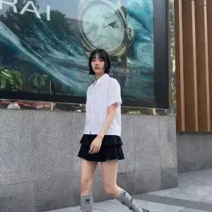 여자 캐주얼 루즈핏 리본 자수 포인트 반팔 셔츠_25599761_588872