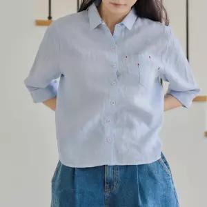 [더나무그림] 여성 포켓 자수 소매 롤업 린넨 루즈핏 셔츠 블라우스 NCP5BL028 카로배색NB