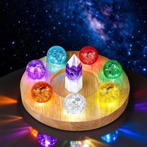 울키이 7가지 컬러 힐링 크리스탈 볼 세트, LED 나무 베이스, 1.57인치 얼음 균열 차크라 구체, 명상용 쿼츠 에너지 오브, 홈 나이트 라이트 장식용 포지티브 바이브