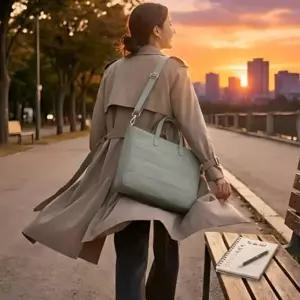 [골드스마일]16인치 맥북 여성 숄더백 충격방지 노트북 가방 L 데일리백