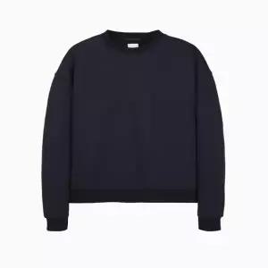 질스튜어트뉴욕 26SS NEW YORK SWEAT UrbanShell 맨투맨 - 다크네이비 JNTS6A804 1342758