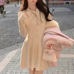 스퀘어넥원피스 프론트 버튼 포인트 리본 니트 원피스