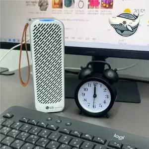 모던 디자인 탁상 알람시계 블랙 시계 아침 미니시계 미니탁상시계 건전지탁상시계
