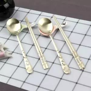 황동색 수저 젓가락 2P 식기 선물용 식당 예쁜 예단예물 명품수저