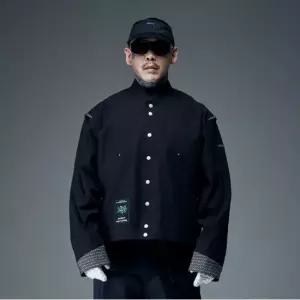 Black Varsity Jacket FWRSCJA121MBK-W)