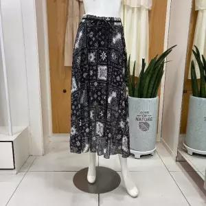 클리지 DP01 블랙 포인트 롱 스커트 대동백화점 CQ4WSK15