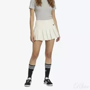 아디다스 KC9095 OWHITE 로우 웨이스트 스포츠 스커트