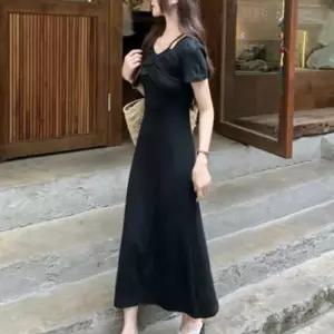 여성 V넥 셔링 롱원피스 블랙 1P 슬림핏 데일리 치마